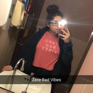 Meet your Posher, Sarahi